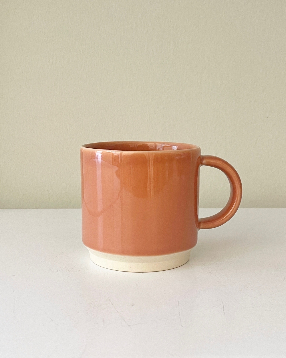 Stilleben_Memphis_krus_Terracotta