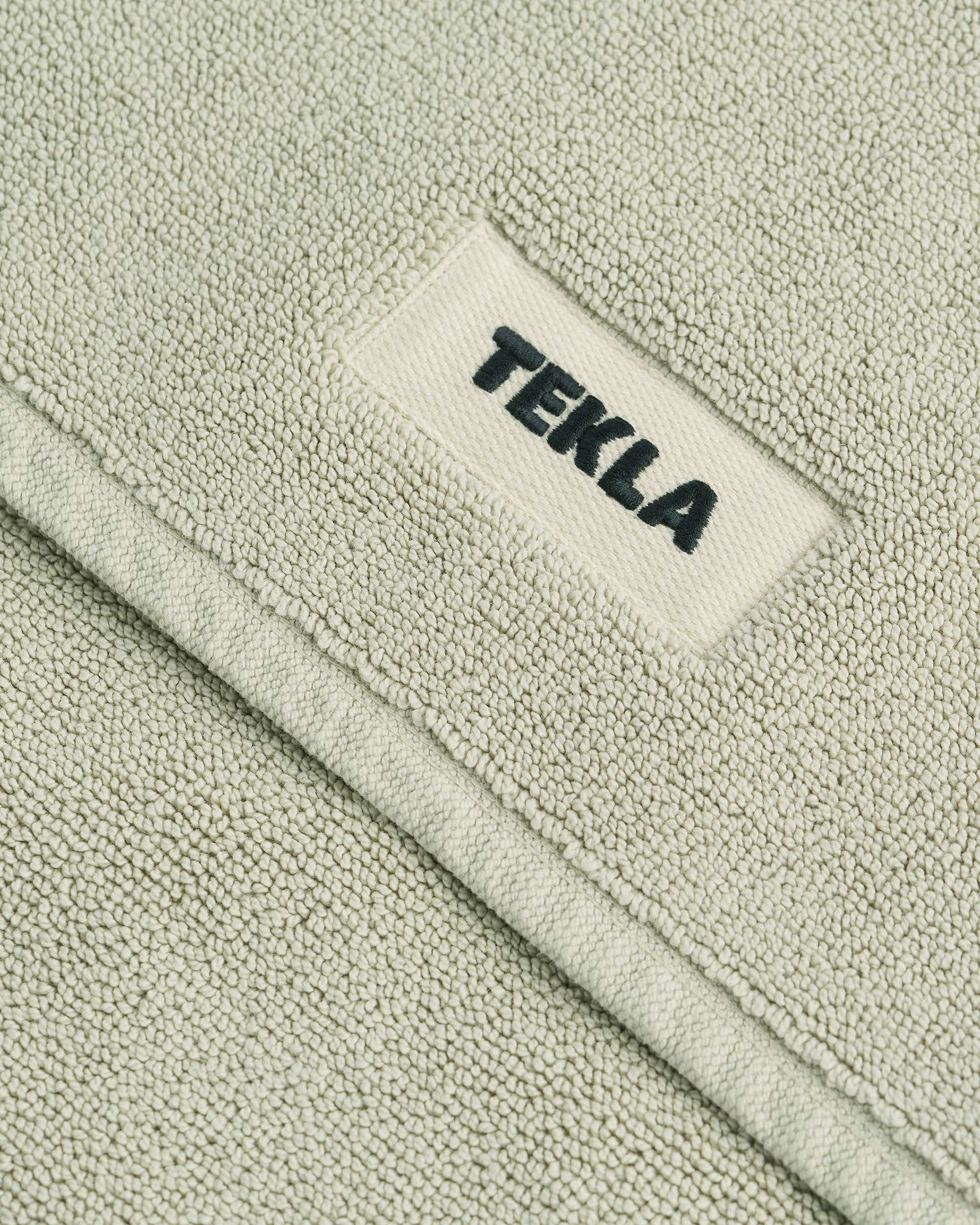 Tekla_Terry_Bathmat_Pebble_2